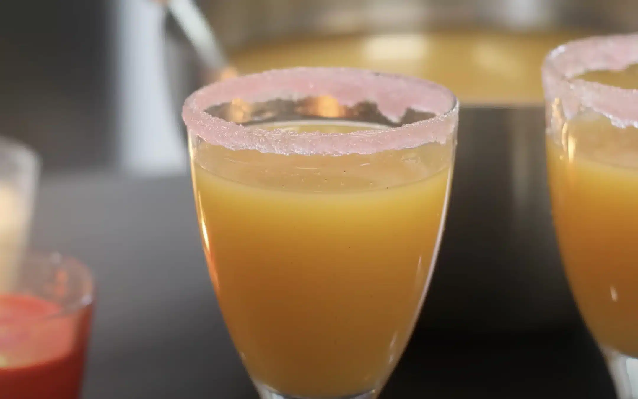 Préparez un punch délicieux et facile pour votre grande réception recette pour 30 personnes